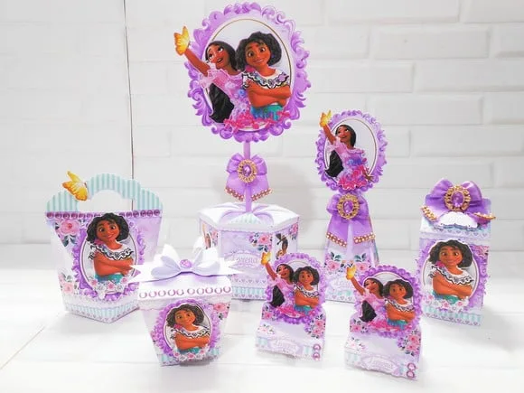 Kit 30 Lembrancinhas Encanto
